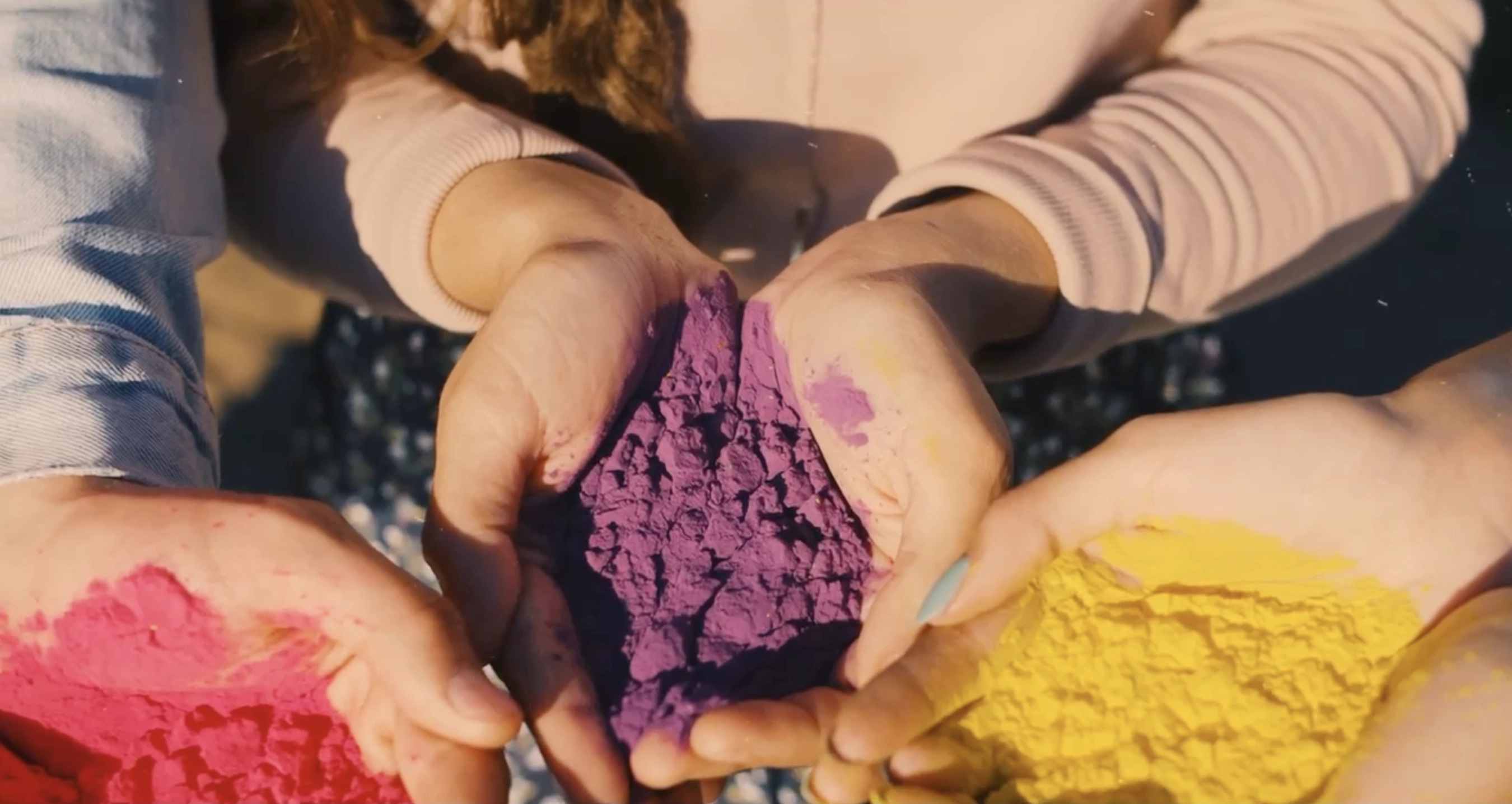 Activité peinture ocre